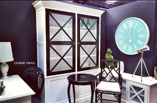 South Hamptons Wall Unit - Large