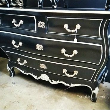 Couleur Medoc French Commode