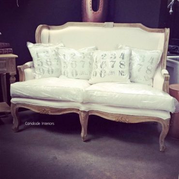 Louis 2 Place Canape Lounge