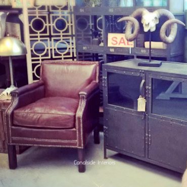 Metropolitan Aged Leather Armchair