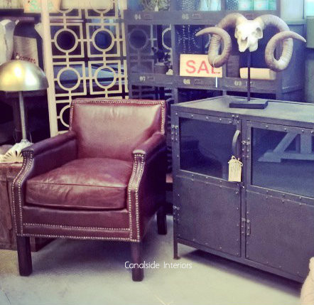 Metropolitan Aged Leather Armchair