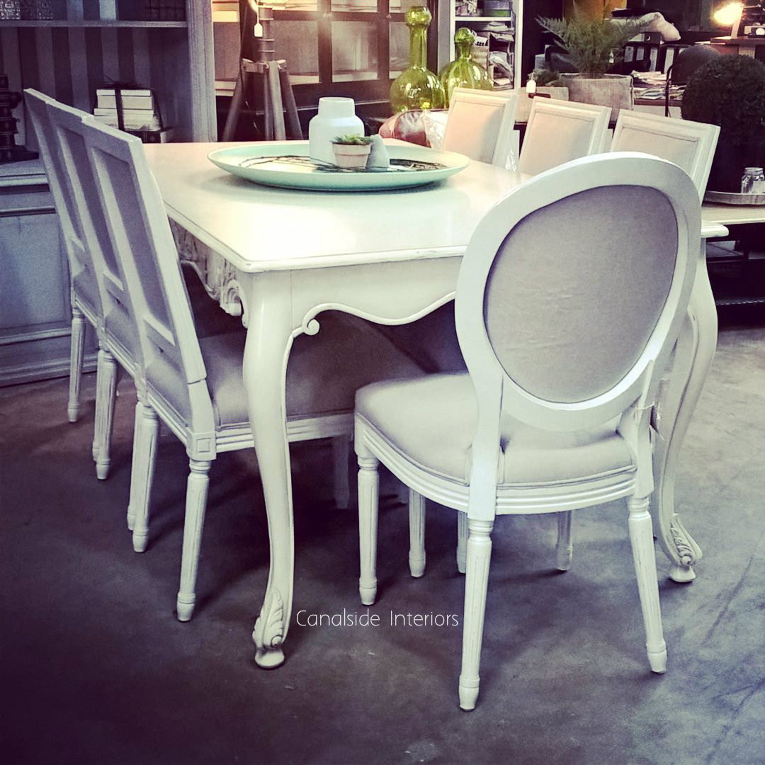 Laurent Dining Table