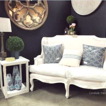 Louis 2 Place Canape Lounge