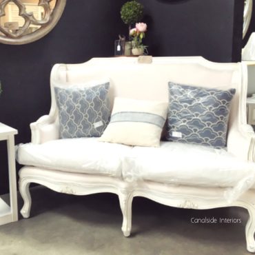 Louis 2 Place Canape Lounge