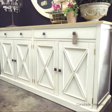 South Hamptons 4 Door Buffet