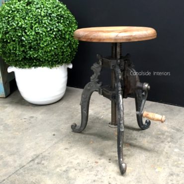 Valor Adjustable Industrial Stool with Crank