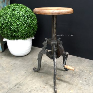 Valor Adjustable Industrial Stool with Crank