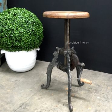 Valor Adjustable Industrial Stool with Crank