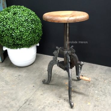 Valor Adjustable Industrial Stool with Crank