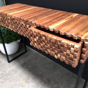 Floki 2 Drawer Console