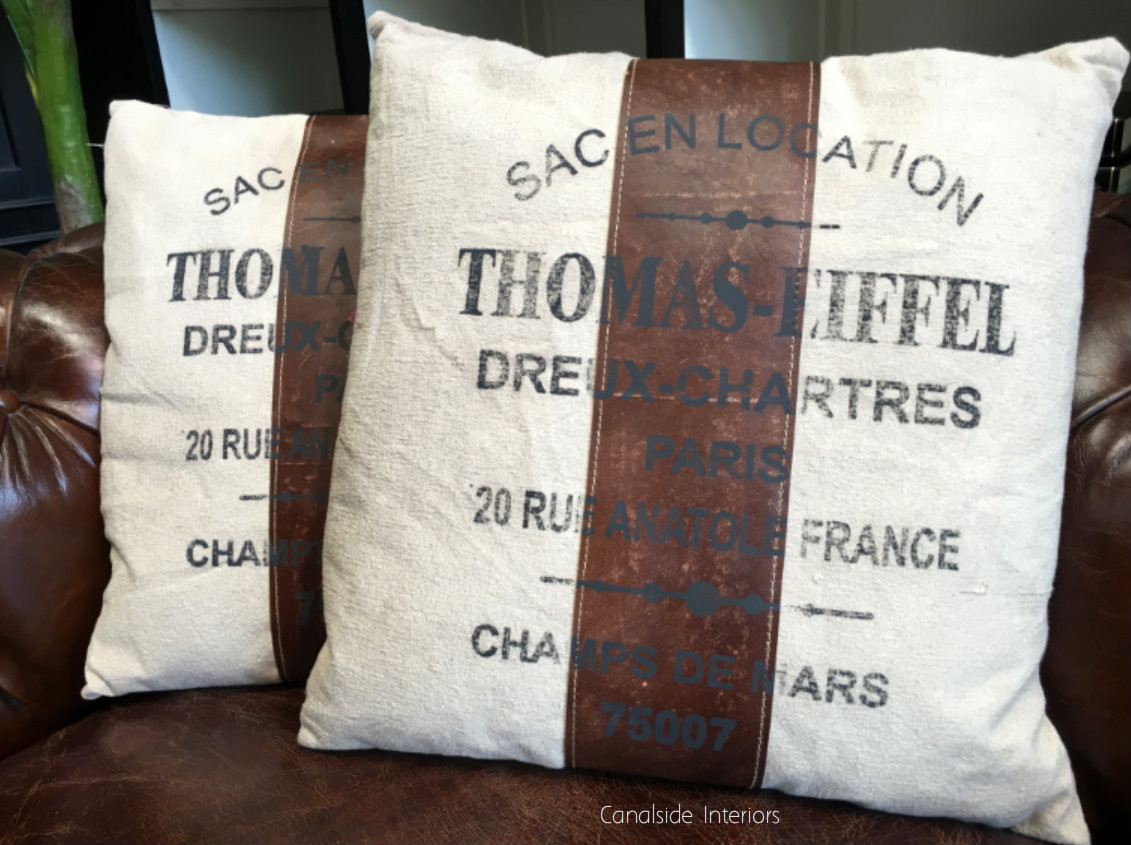 Cushion - Thomas Eiffel