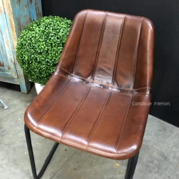 Linetti Leather Chair with Straight Stitching