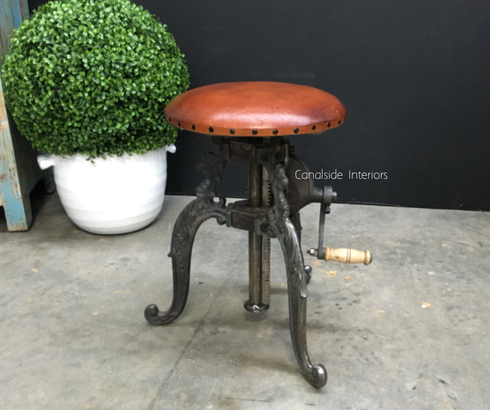 Valor Adjustable Industrial Stool with Crank