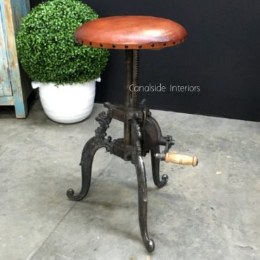 Valor Adjustable Industrial Stool with Crank