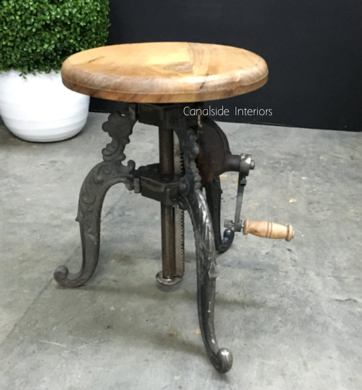 Valor Adjustable Industrial Stool with Crank