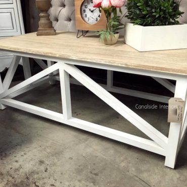 South Hamptons Small Coffee Table