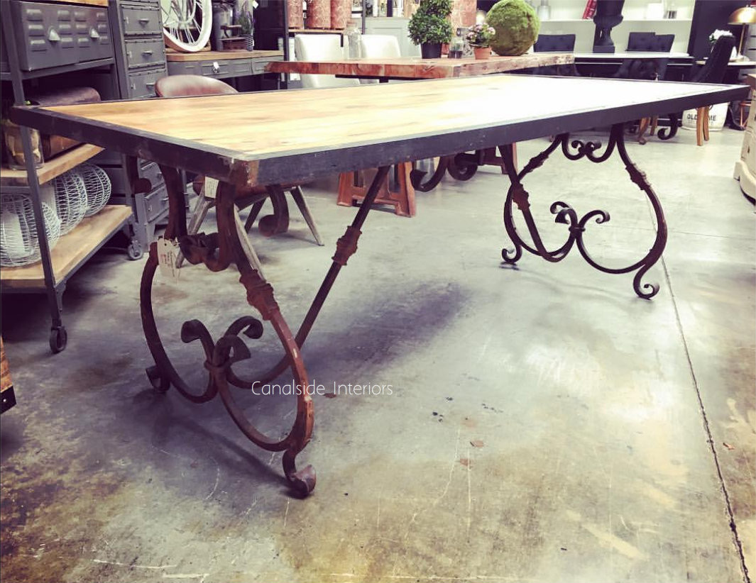 Alexandra Dining Table II