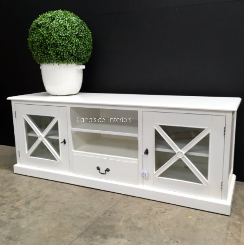 South Hamptons TV Unit