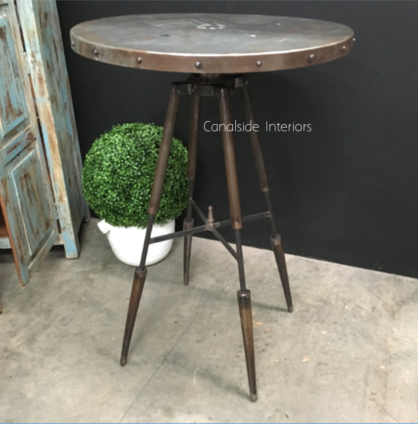 Piston Bar Table