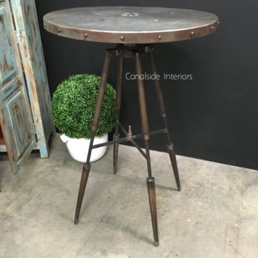 Piston Bar Table