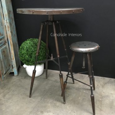 Piston Bar Table
