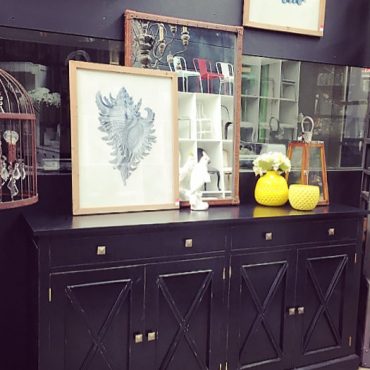 South Hamptons 4 Door Buffet