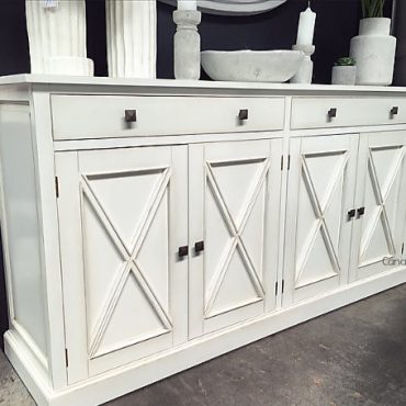 South Hamptons 4 Door Buffet