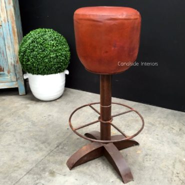 Kapoow Industrial Stool