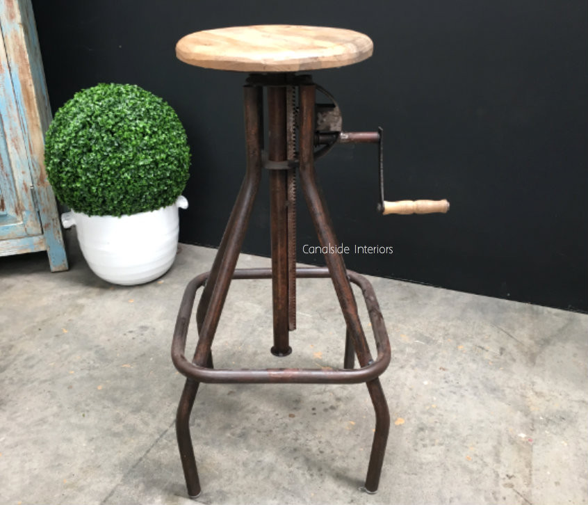 Cruz Adjustable Industrial Stool
