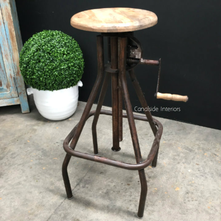 Cruz Adjustable Industrial Stool