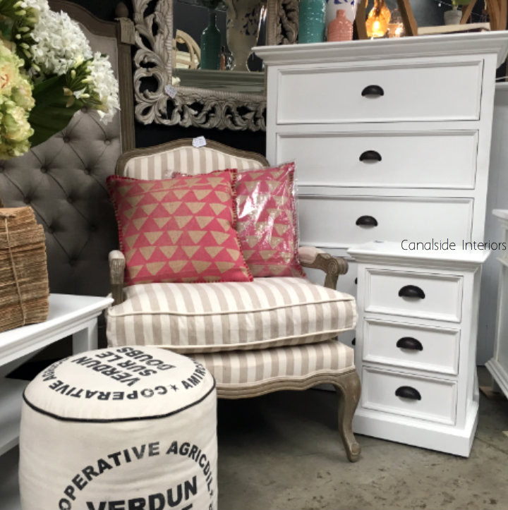 Florida Keys 3 Drawer Petite Bedside