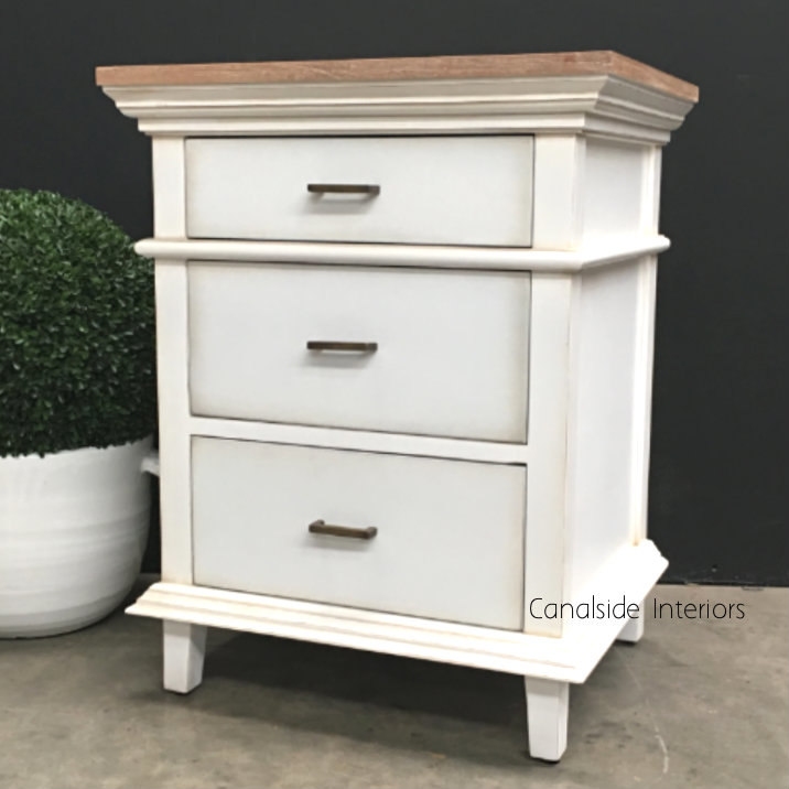 Berry II Court Bedside