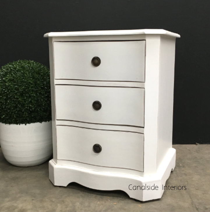 Mignon Bedside
