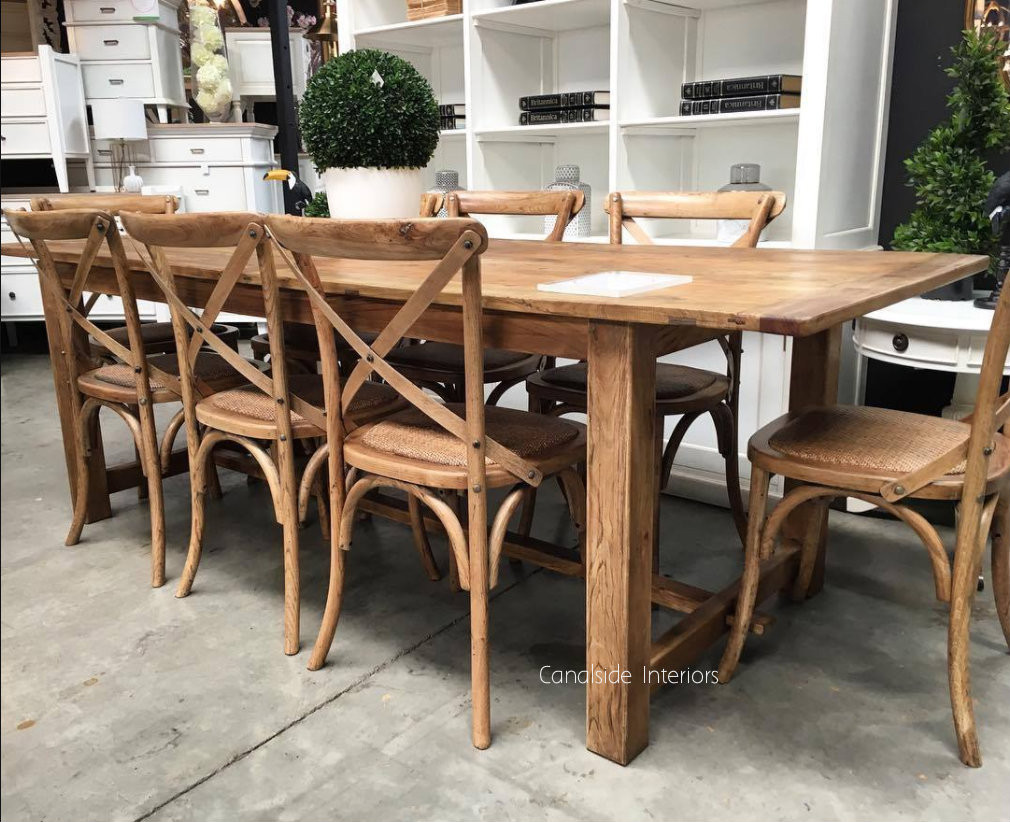 Bordeaux Oregon Dining Table