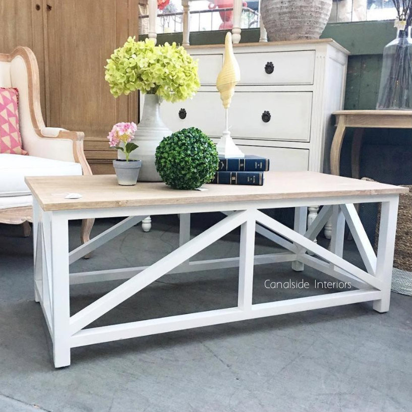South Hamptons Small Coffee Table