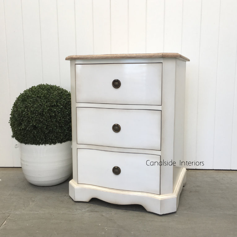 Mignon Bedside