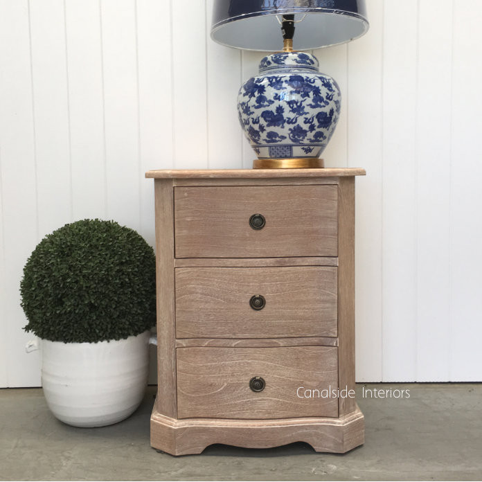 Mignon Bedside
