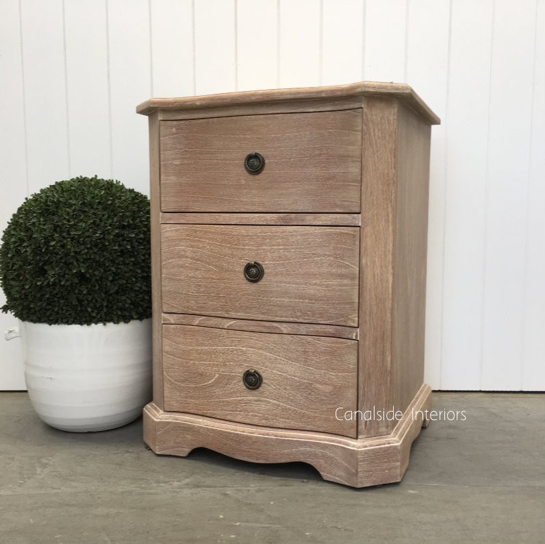 Mignon Bedside