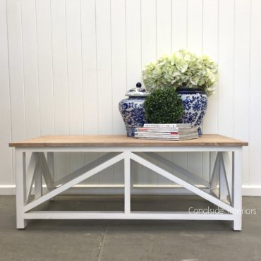 South Hamptons Small Coffee Table