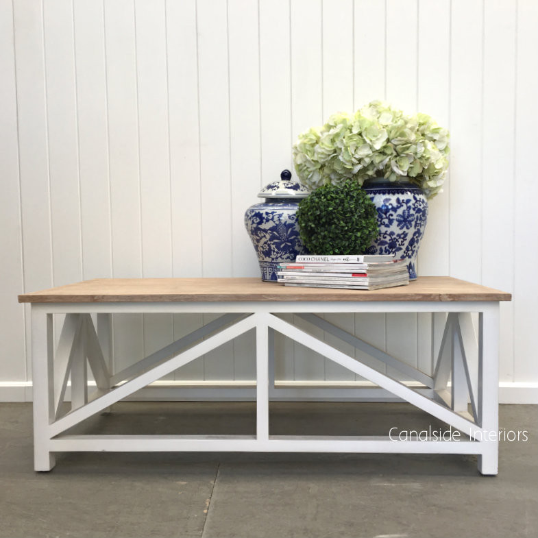 South Hamptons Small Coffee Table