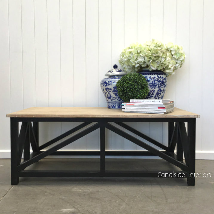 South Hamptons Small Coffee Table