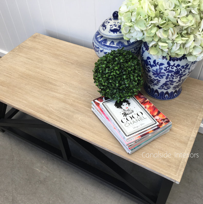 South Hamptons Small Coffee Table