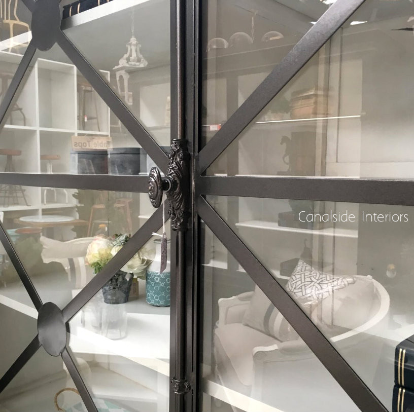 Pavilion Display Wall Unit