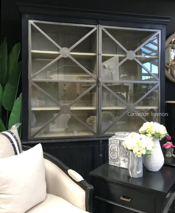 Pavilion Display Wall Unit