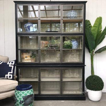 Bellport 3 Door Display Cupboard II