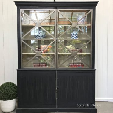 Pavilion Display Wall Unit