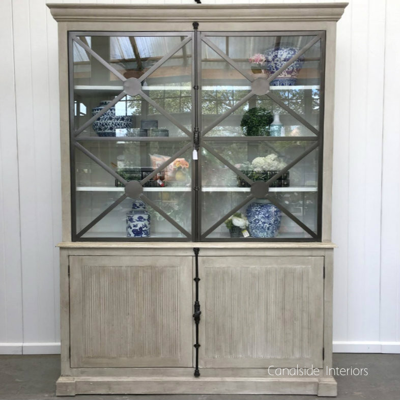 Pavilion Display Wall Unit