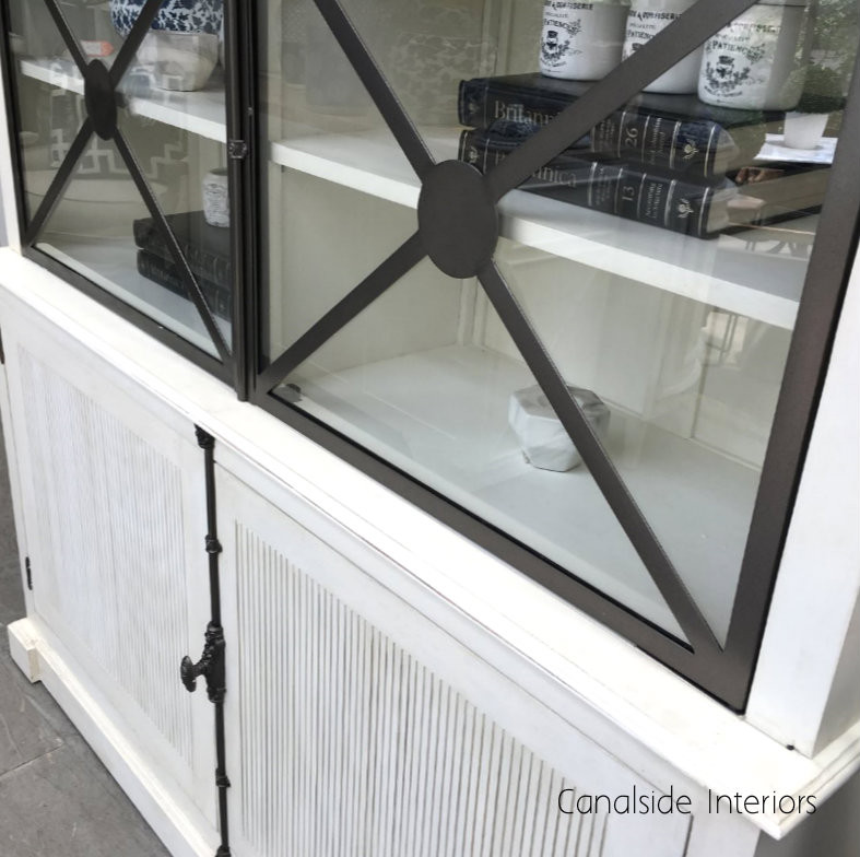 Pavilion Display Wall Unit