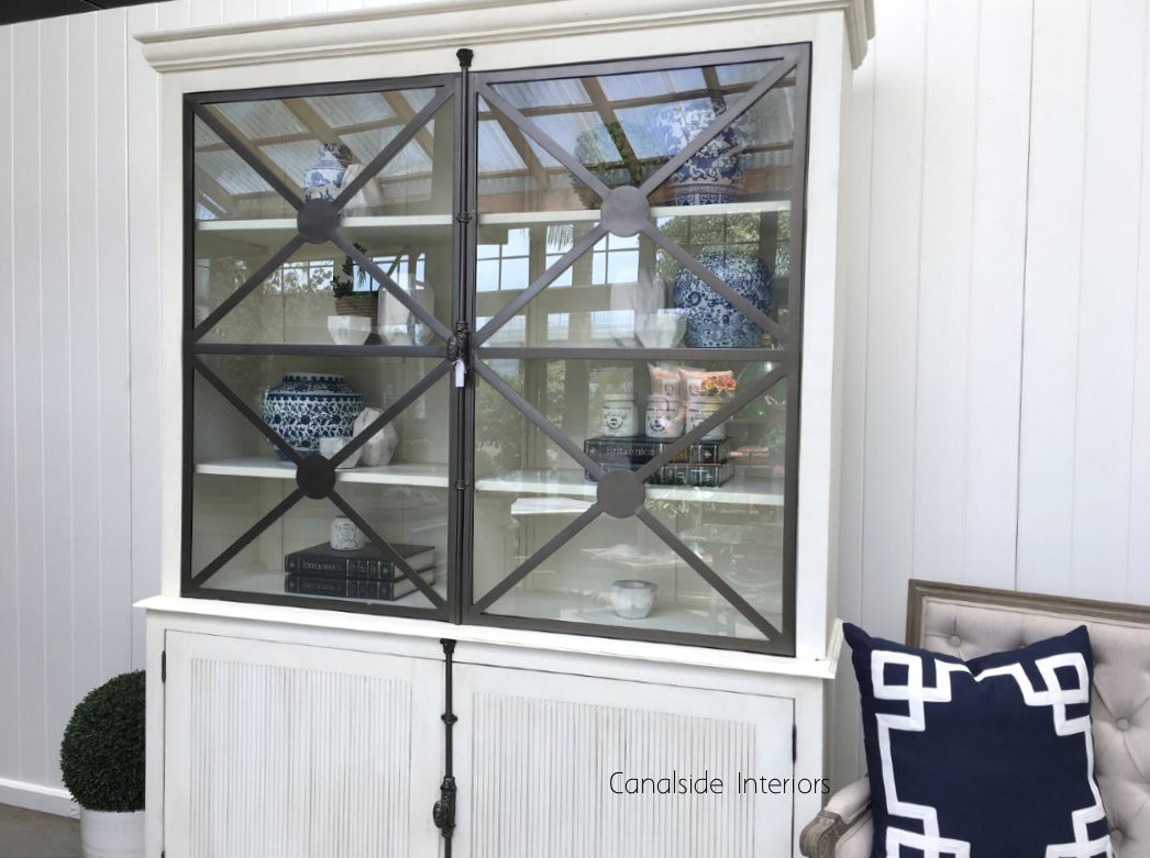 Pavilion Display Wall Unit