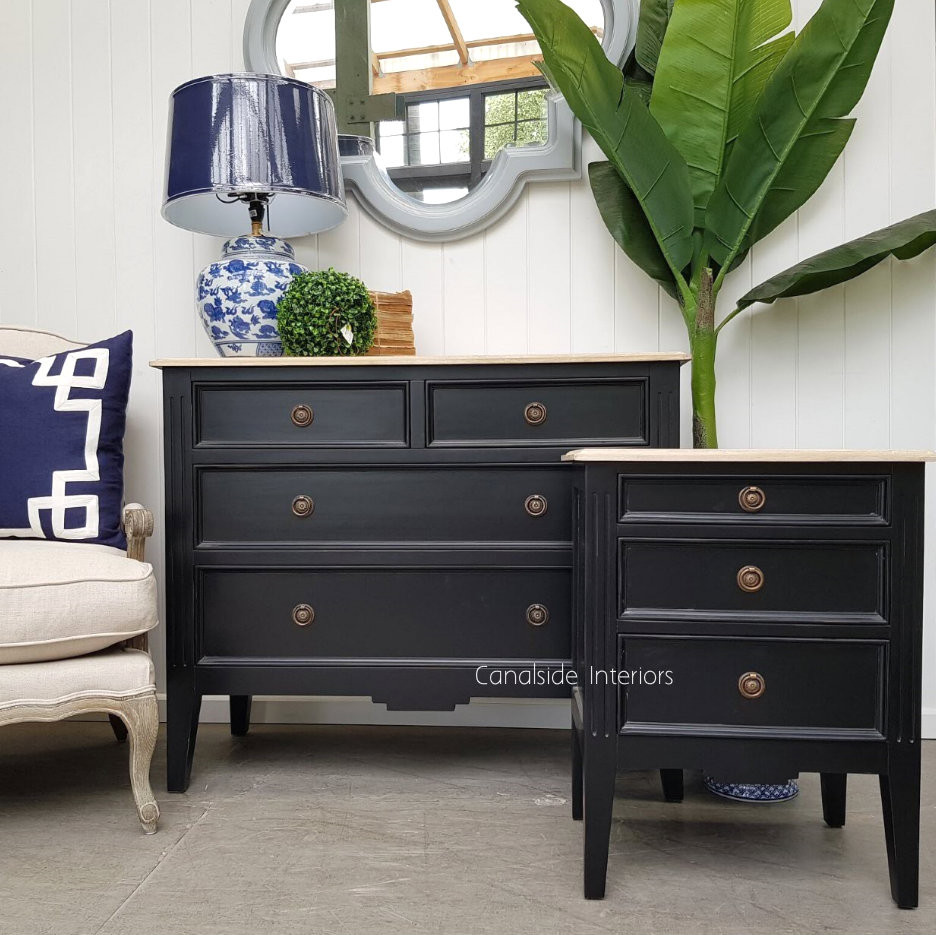 Peninsula 4 Drawer Chest and Peninsula Bedside